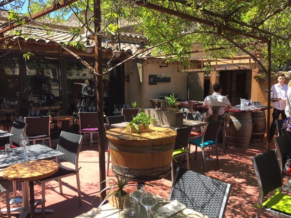 Le Vieux Bistrot Cabrieres-d'Avignon Exterior foto